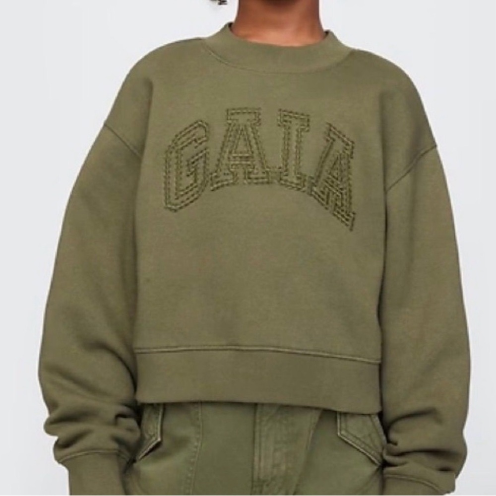 cult gaia x gap Olive Crewneck Sweatshirt brand new